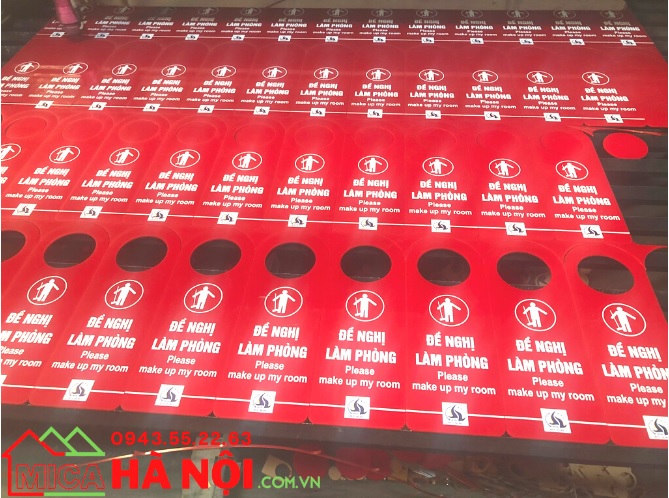 Thẻ treo cửa phòng khách sạn Thẻ treo cửa phòng khách sạn